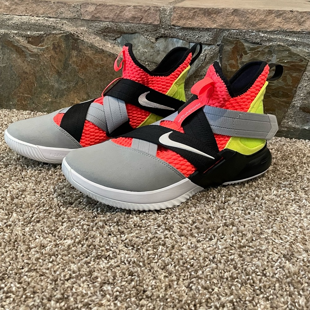 Nike LeBron Soldier 7